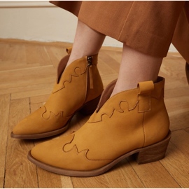 Marco Shoes Cizme neizolate cu piele de căprioară și inserții ondulate maro galben 1