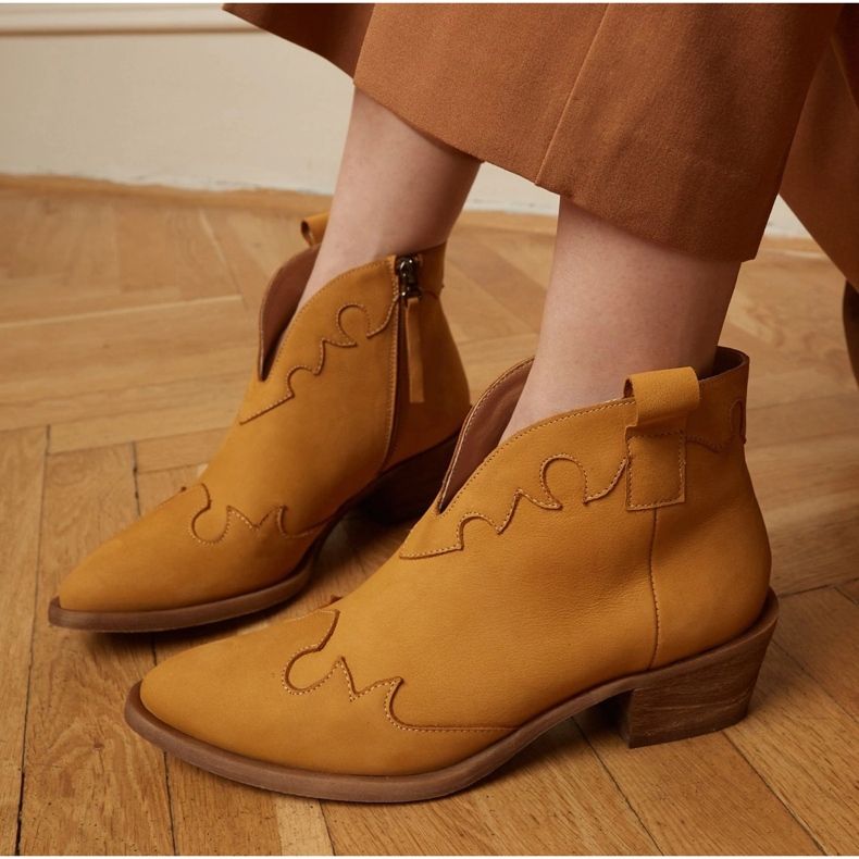 Marco Shoes Cizme neizolate cu piele de căprioară și inserții ondulate maro galben 1