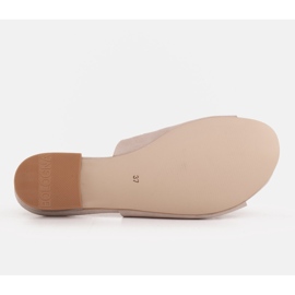 Marco Shoes Papuci eleganti pentru femei cu perle si perforatie bej 7