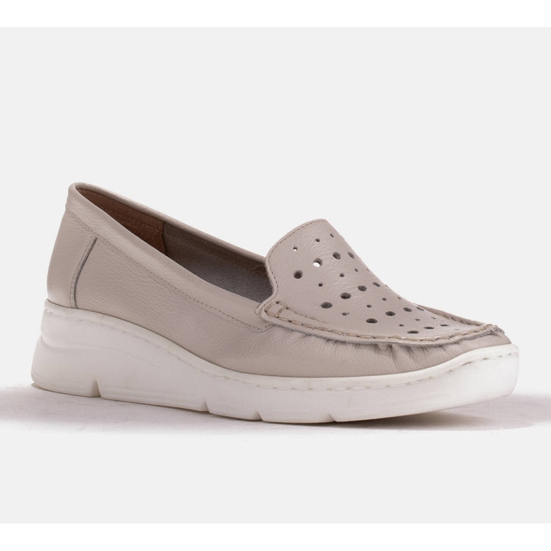 Radoskór Mocasini confortabili din piele cu perforare bej 1 Radoskór Mocasini confortabili din piele cu perforare bej 1