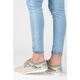 Kylie Pantofi de dama cu broderie roz 1