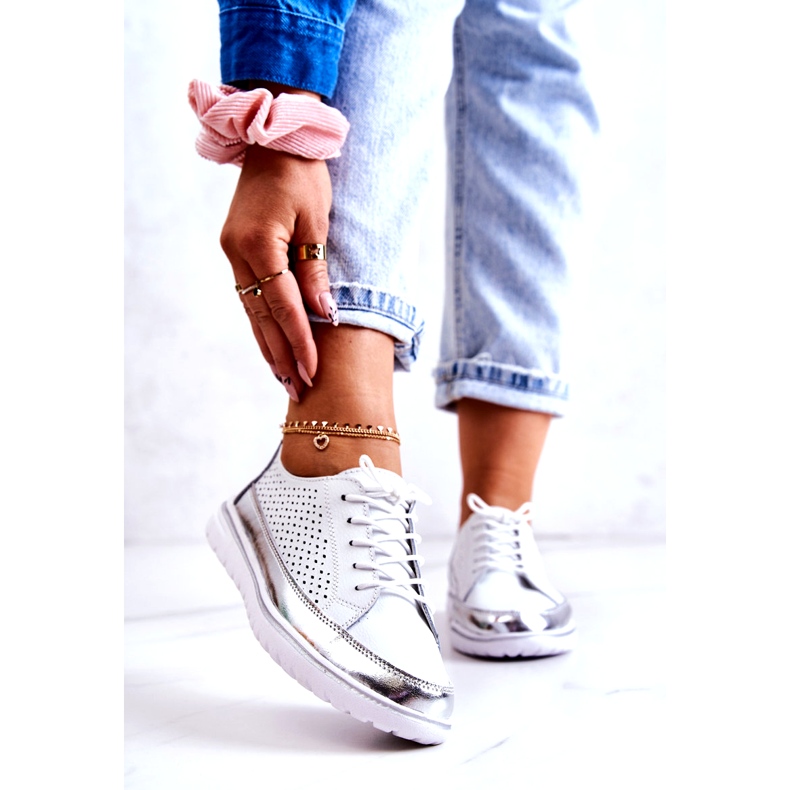 Vinceza Pantofi de damă ajurati pe platformă albă Deloren 1