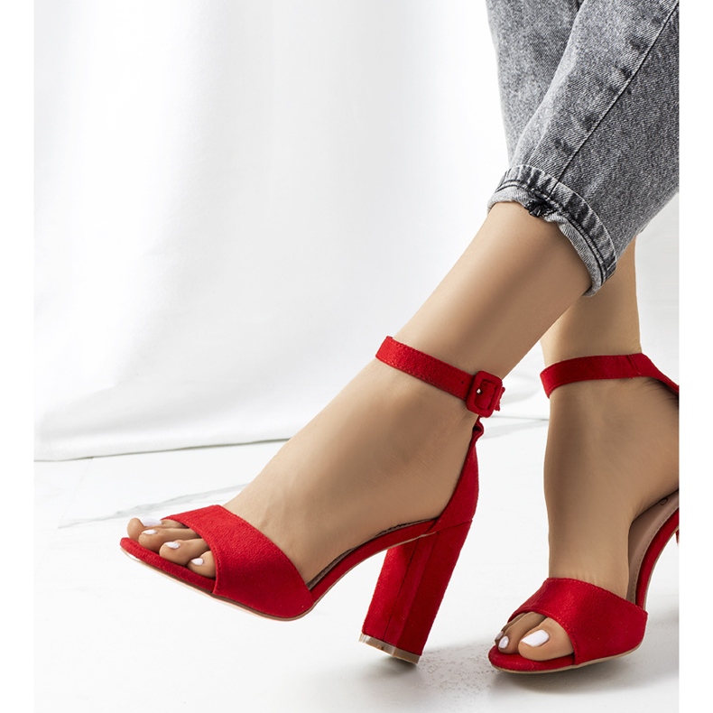 Sandale roșii pe postul Doyle roșu 1