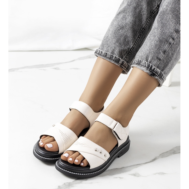 Sandale albe pe platforma Meis bej ecru 1