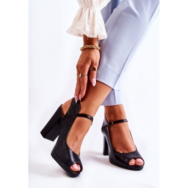 Sandale din piele pe un bar Visali negru 2