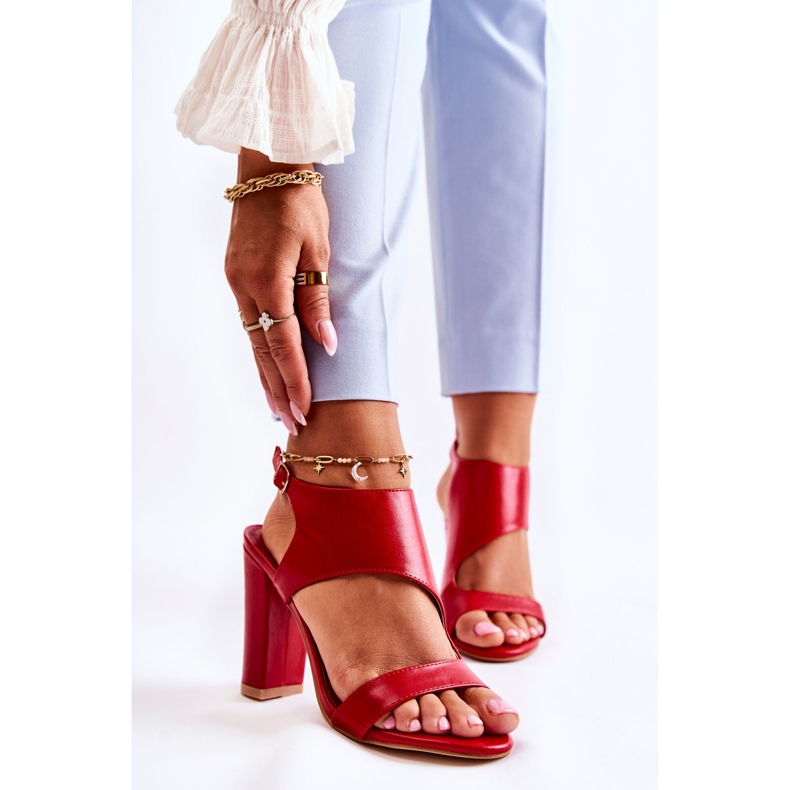Sandale roșii Maronni cu decolteu roșu 1