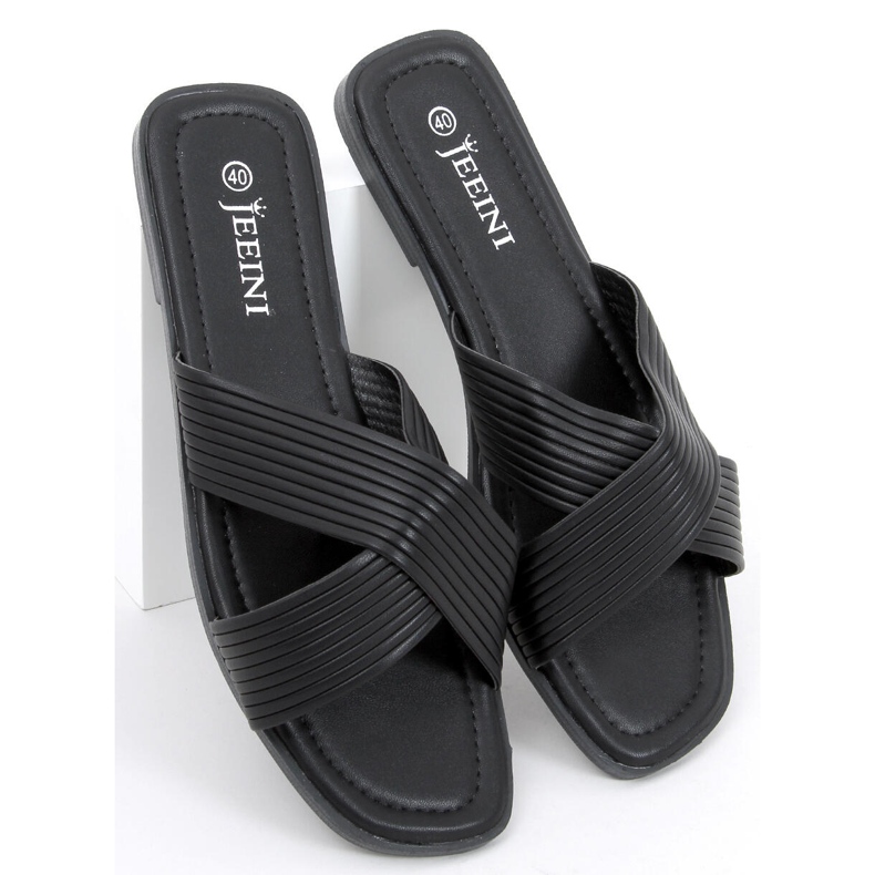 Papuci de damă Fuzzy Black negru 2