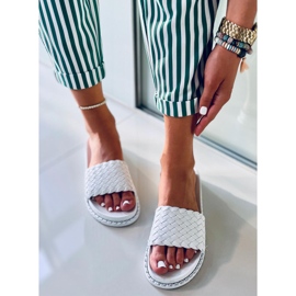 Papuci de damă Edna White alb 2 Papuci de damă Edna White alb 2