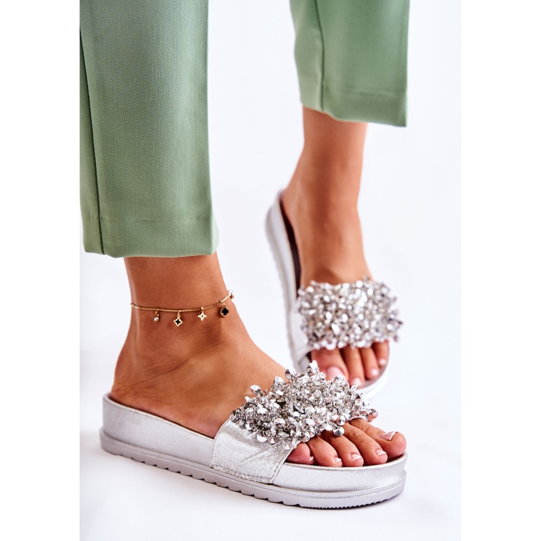 PG1 Papuci De Dama Pe Platforma Cu Ornamente Argintii Almina 1