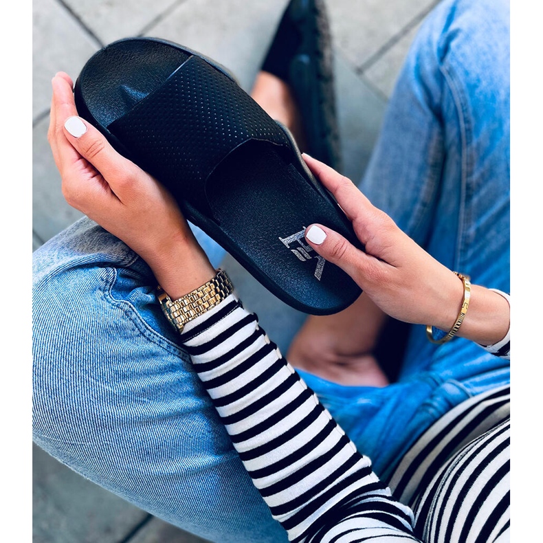 Papuci dama Wind Black negru 1