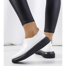 Brogues albe pe platforma Siddons 2