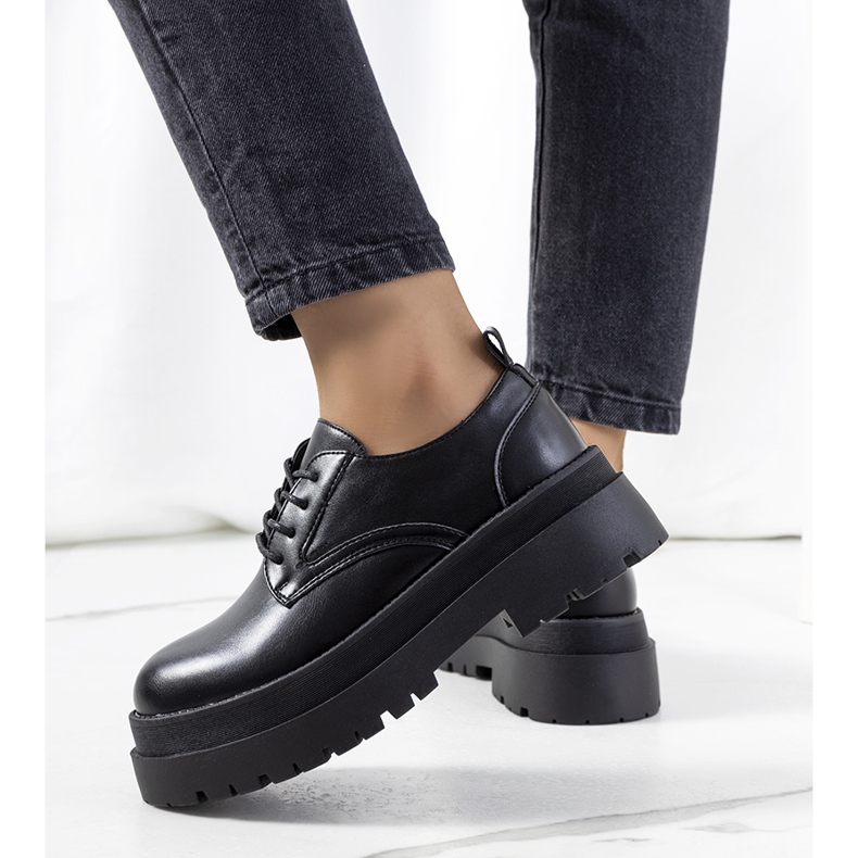 Pantofi negri pe platforma Foxton negru 1
