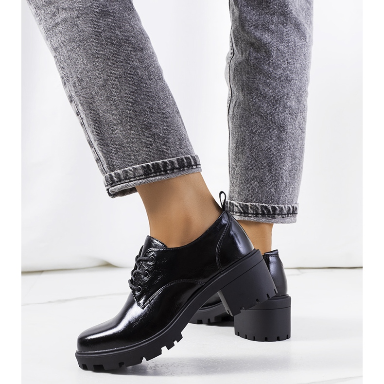 Pantofi negri cu toc de la Vance negru 1