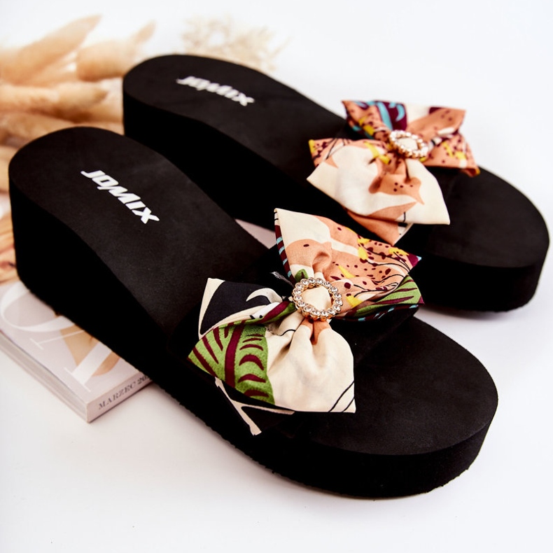 WJ1 Papuci cu pană din spumă Silana bej pentru femei multicolor 2 WJ1 Papuci cu pană din spumă Silana bej pentru femei multicolor 2