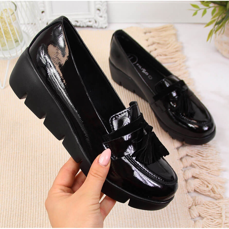 Pantofi de dama din piele lacuita neagra Filippo negru 2