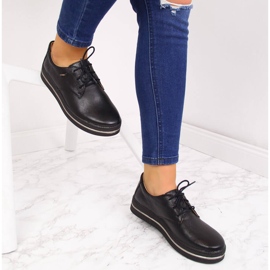 Pantofi de dama din piele neagra Helios 380 negru 1