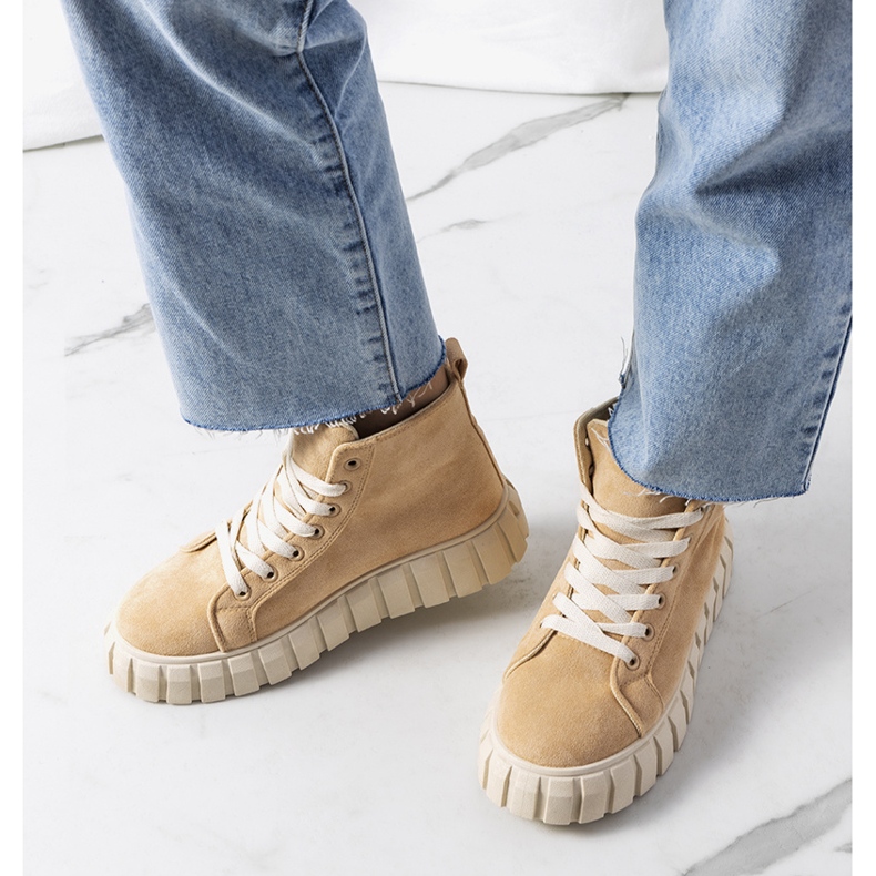 Tenisi bej pe platforma Christal 1