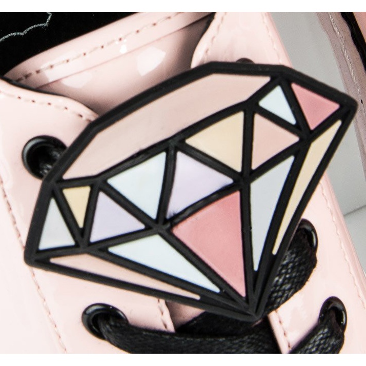 Betler Tenisi lacuiti cu diamant roz 1