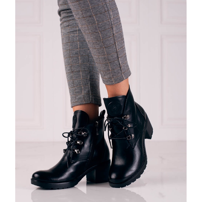 W. Potocki Tocuri de damă Potocki negre negru 1