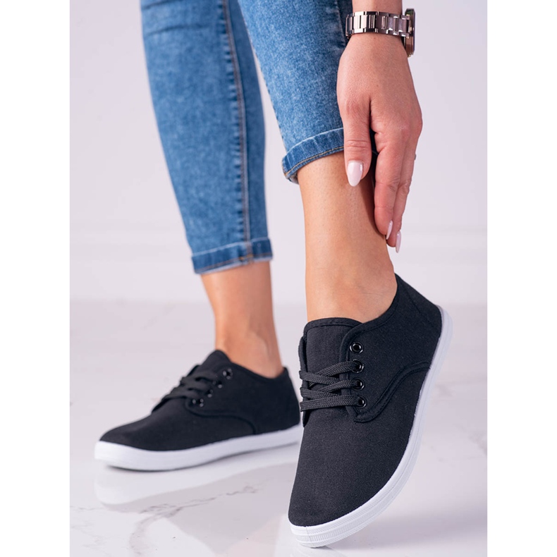 Tenisi de damă ușori Shelovet din material negru 1