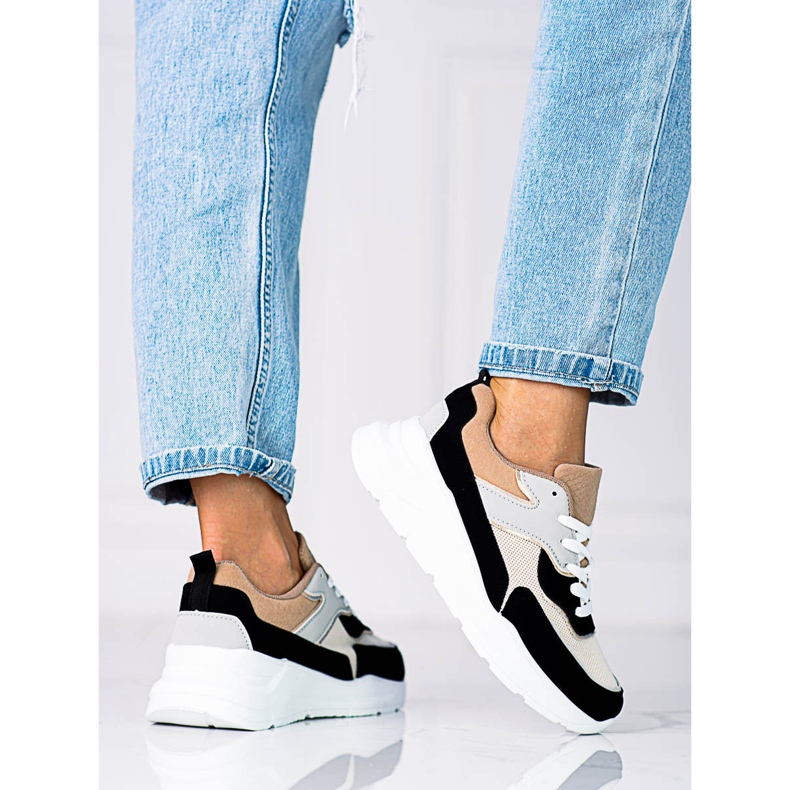 Tenisi comozi de damă Shelovet pe o platformă groasă, neagră și bej negru 1