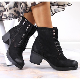 Ghete de damă din piele intoarsă izolată Black Potocki negru 1 Ghete de damă din piele intoarsă izolată Black Potocki negru 1