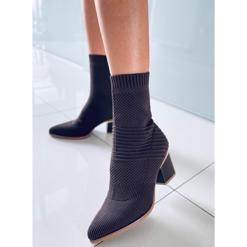 Cizme șosete cu toc înalt Tiara maro 2 Cizme șosete cu toc înalt Tiara maro 2