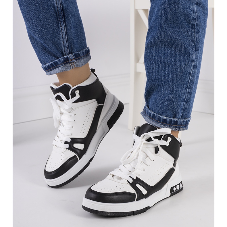 Tenisi negri de la Grandis alb negru 1