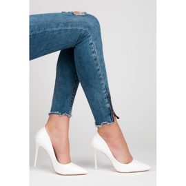 Comer Pinii lăcuți albi 2 Comer Pinii lăcuți albi 2