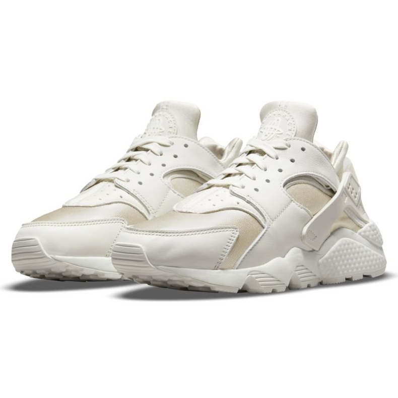 Pantofi Nike Air Huarache W DQ0916-001 bej 4