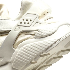Pantofi Nike Air Huarache W DQ0916-001 bej 5