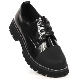Pantofi de dama din piele lacuiti negru Artiker 1