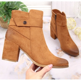 Cizme de dama de piele intoarsa calda camel Laura La.Fi maro 1 Cizme de dama de piele intoarsa calda camel Laura La.Fi maro 1