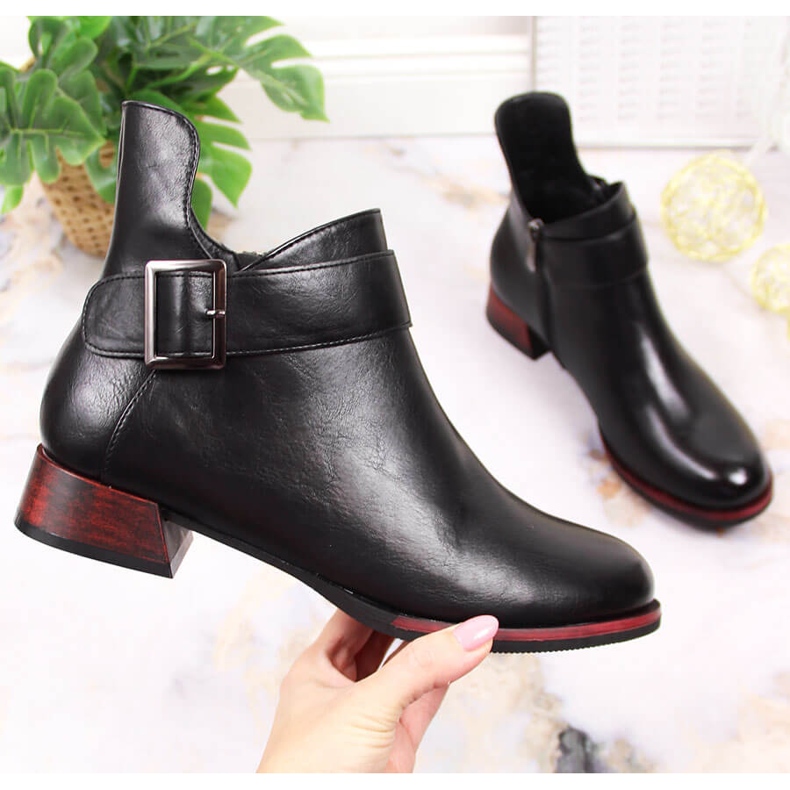 Cizme negre de dama Vinceza JAN149 negre izolate negru 1