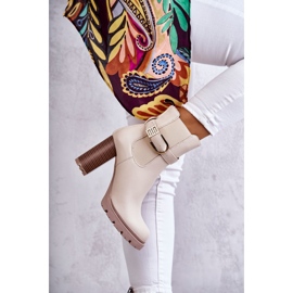 FE1 Cizme din piele pe stâlp cu curea decorativă, bej Maresol 2