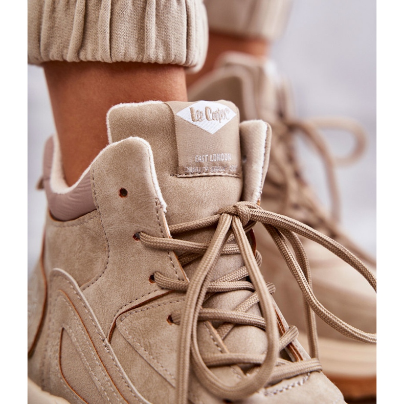 Cizme de drumeție pe platforma Lee Cooper LCJ-22-44-1352L Beige bej 2