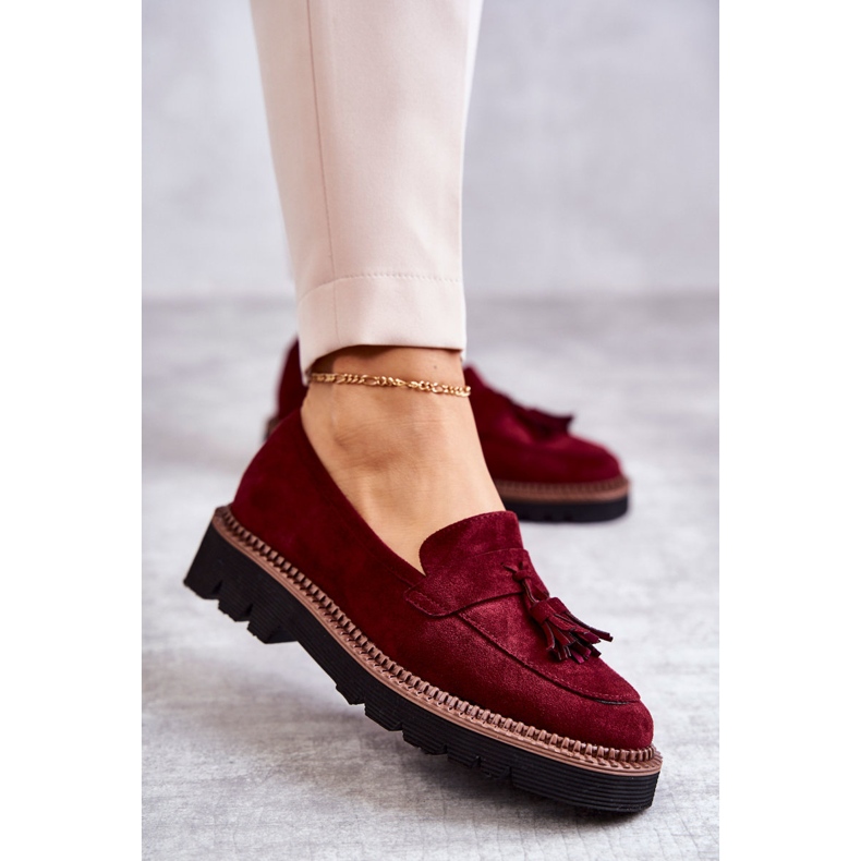 Vinceza Pantofi de damă din piele intoarsa pe platforma burgundy Unni roșu 1 Vinceza Pantofi de damă din piele intoarsa pe platforma burgundy Unni roșu 1