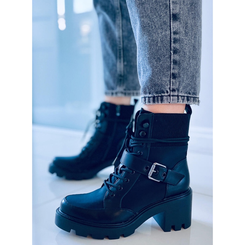 Cizme cu toc înalt Brooks Black cu șireturi negru 1