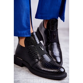 Vinceza Cizme lăcuite cu decupaje pe toc plat Black Eunice negru 2