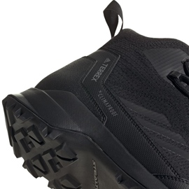 Pantofi de iarna Adidas Terrex Frozetrack Mid Cw Cp M AC7841 negru 3 Pantofi de iarna Adidas Terrex Frozetrack Mid Cw Cp M AC7841 negru 3