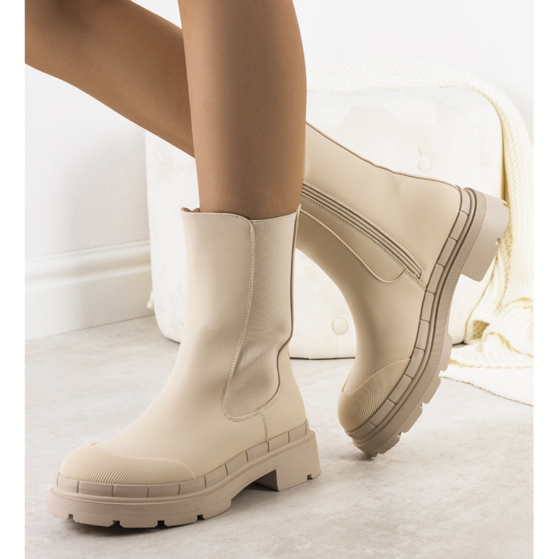 BM Cizme Antede bej mat 2 BM Cizme Antede bej mat 2