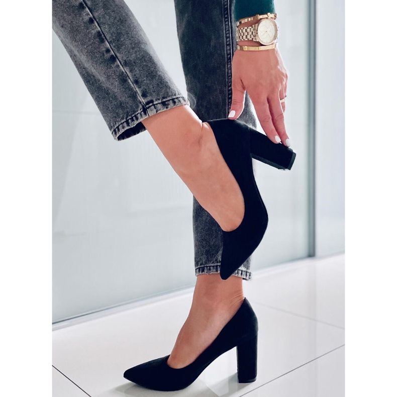 PA1 Pompe pe stâlpul Ivonne Black negru 2