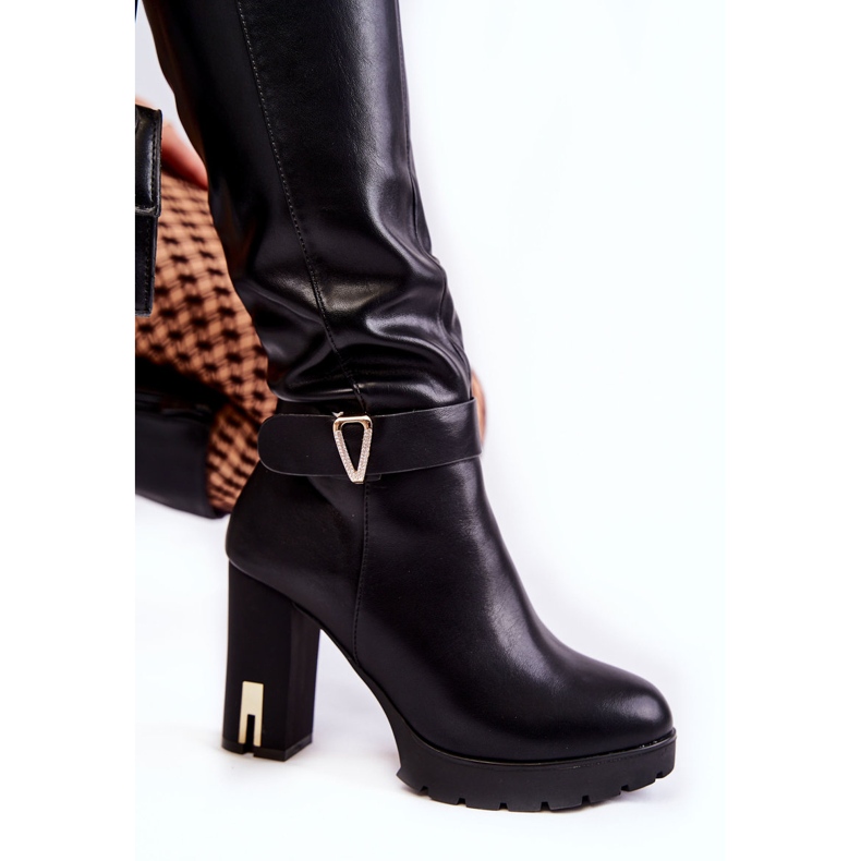 PG1 Cizme clasice din piele Kornelli neagră pe bar negru 1