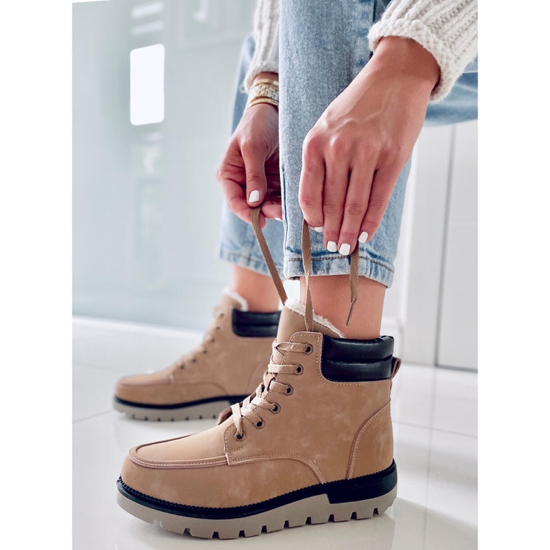 BM Cizme izolate de la Germano Camel bej 1 BM Cizme izolate de la Germano Camel bej 1