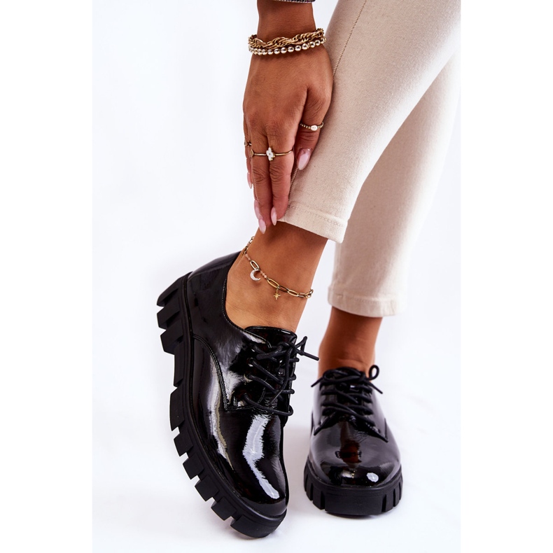 Vinceza Pantofi lăcuiți la modă legați Black Gwendy negru 1