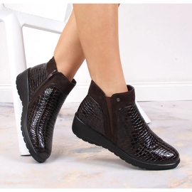 Cizme de damă maro pe toc pană, maro T.Sokolski 1