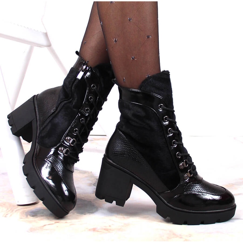 Cizme de dama pe post si platforma, izolata neagra Laura La.Fi negru 1