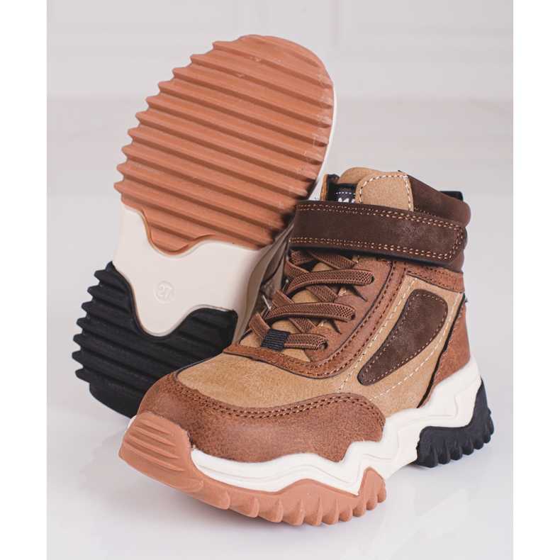 Cizme pentru baieti, izolate Shelovet maro 1