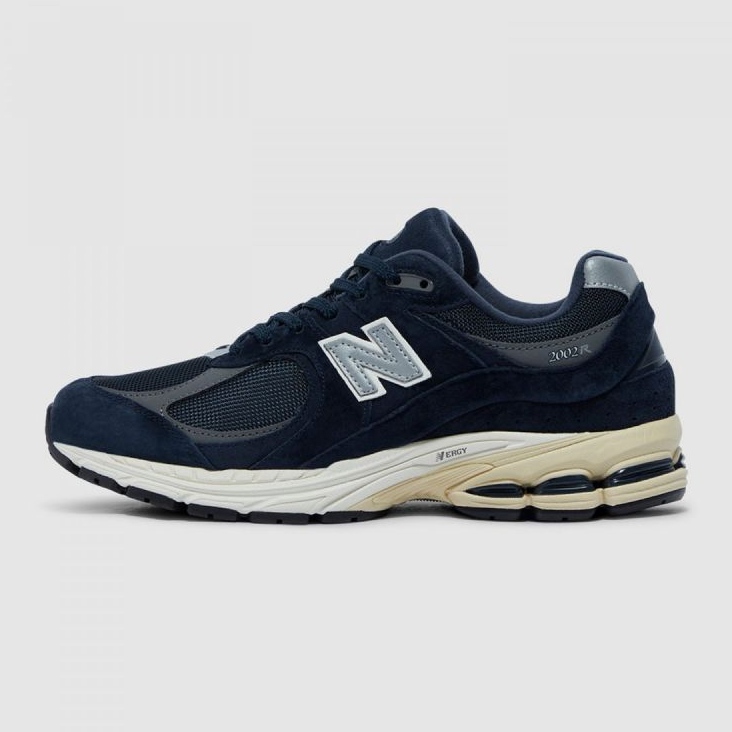 Pantofi New Balance 2002R M NBM2002RCA albastru marin gri 1