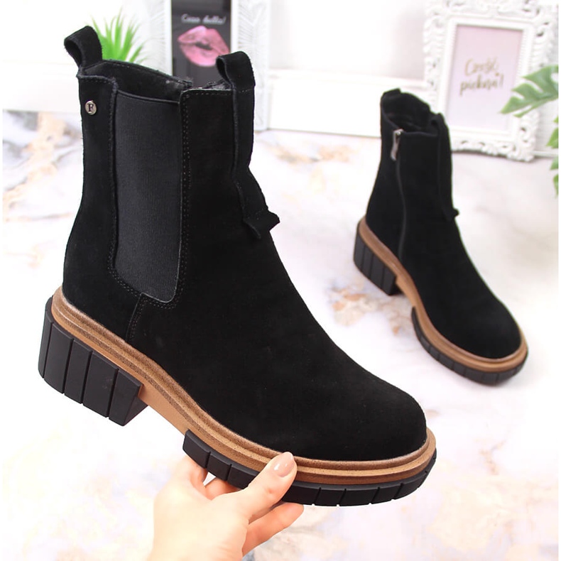 Botine de piele, piele intoarsa pentru femei izolate negru Filippo 1